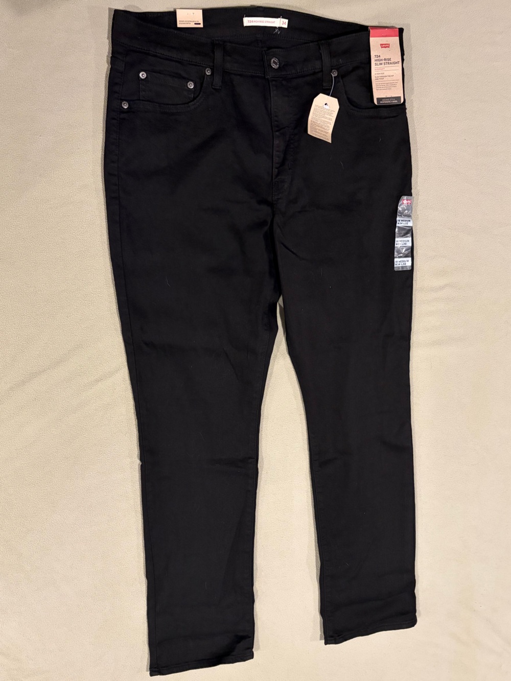 NWT Levi’s Black 724 High Rise Slim Straight Pants - 18 or 34x32